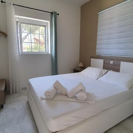 Ifigenia Apartment Levktron